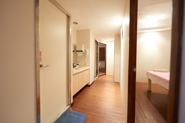 1030x687 1 1 768x512