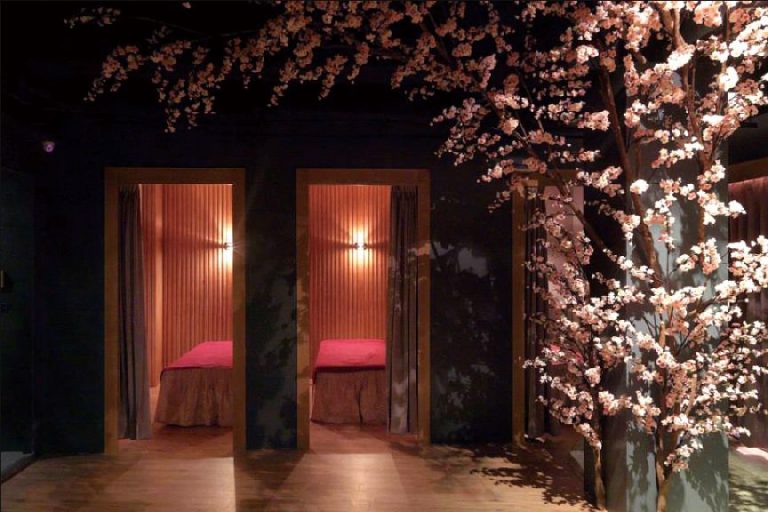 service big 01 1 768x512