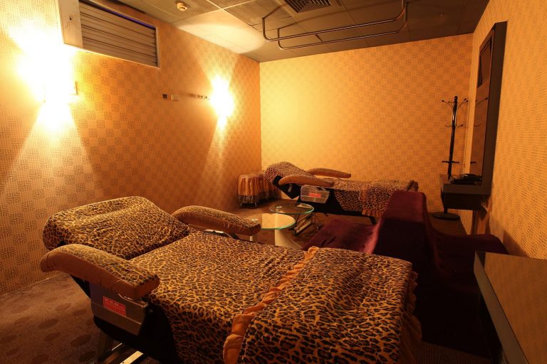 12418950 1696929277259196 510294160805804850 o 768x512