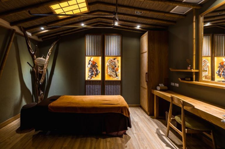 201903281145361 768x509