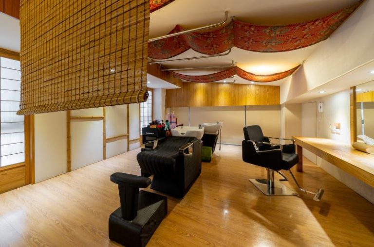 201903281145421 768x509