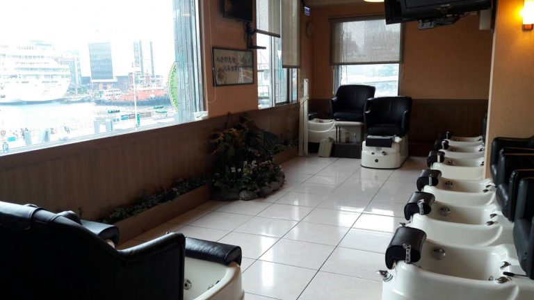 S 6039365970587 768x432