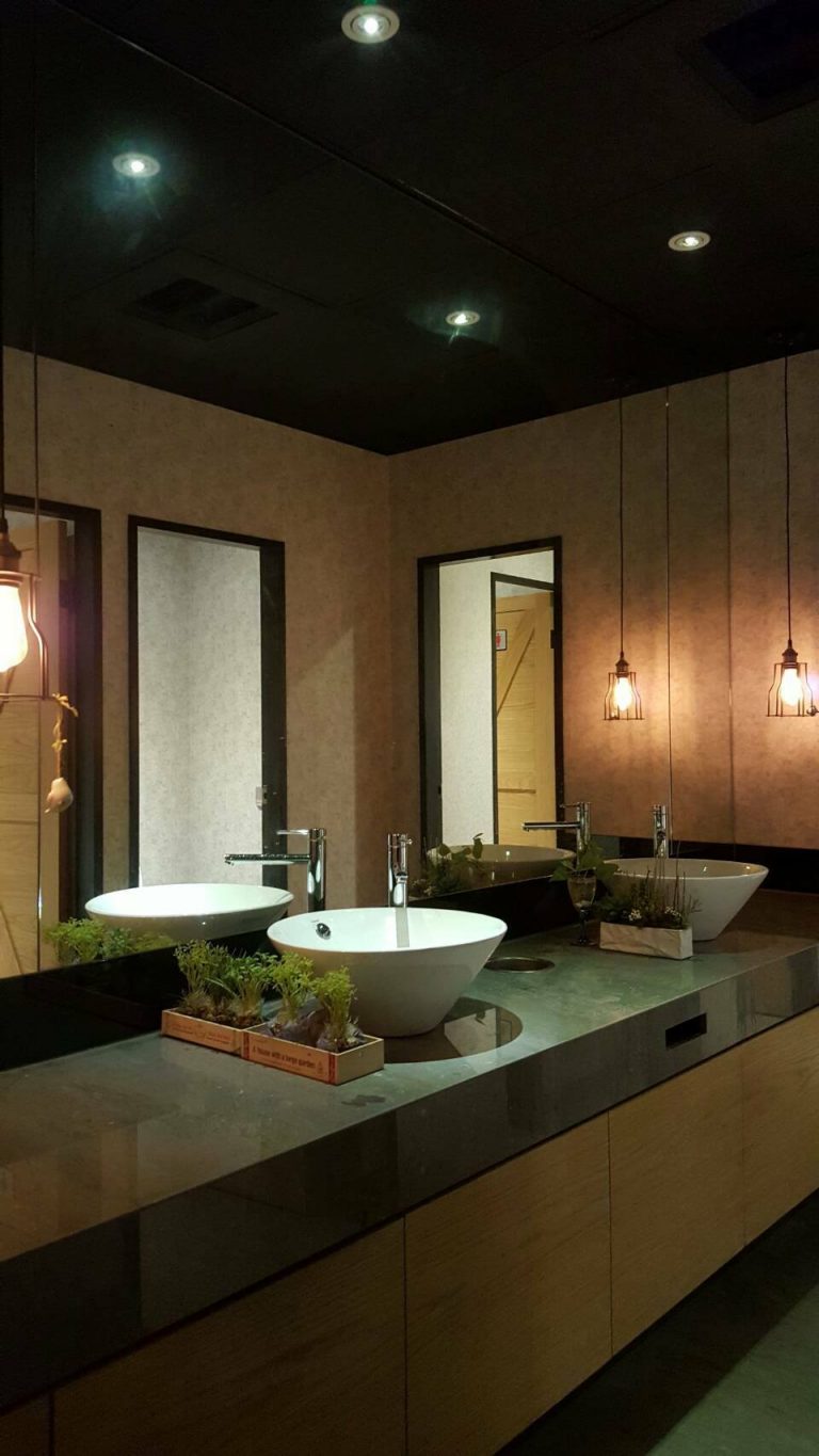 19221620 307969139659918 1726686053322231439 o 768x1365