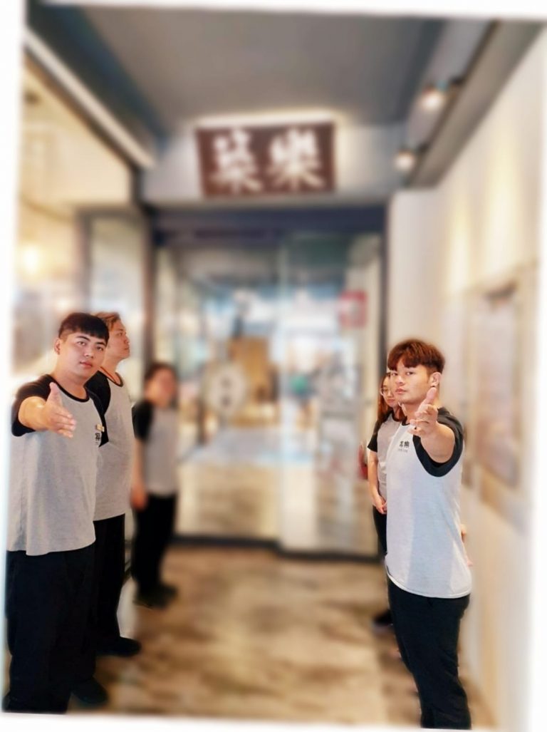 136074880 1809261995905544 5312300257765405968 o 768x1027