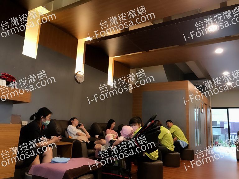 照顧腳下足體按摩06112 n 768x576