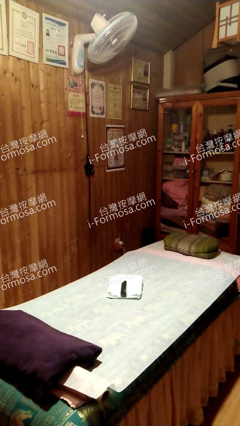 1616149407413 768x1365