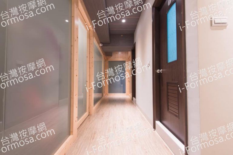 極掌養生館856 n 768x512