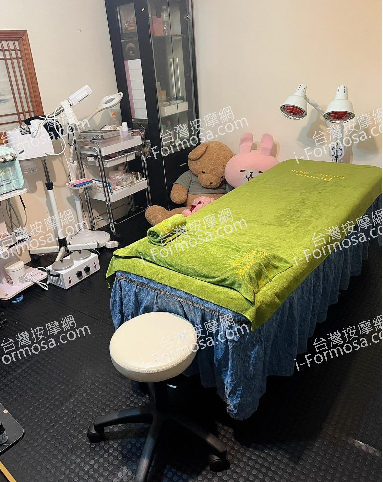 Brenna Beauty Skin41683 n 768x967