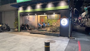 晶悅足體健康會館 | 嘉義按摩 嘉義養生館 嘉義刮痧拔罐 嘉義指壓油壓 嘉義修腳皮指甲 嘉義Massage spa